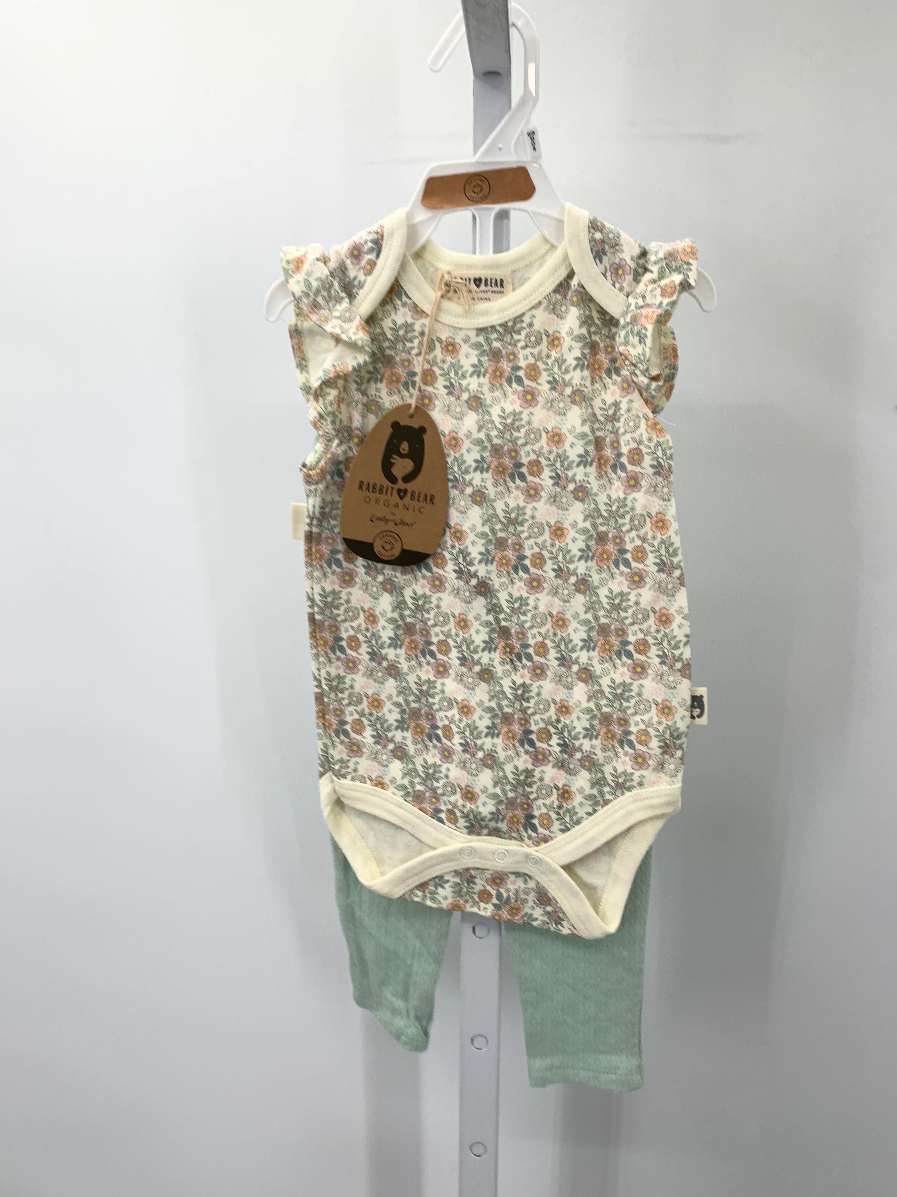 Rabbit + Bear Size 6-9 mon Girls 2 Pieces