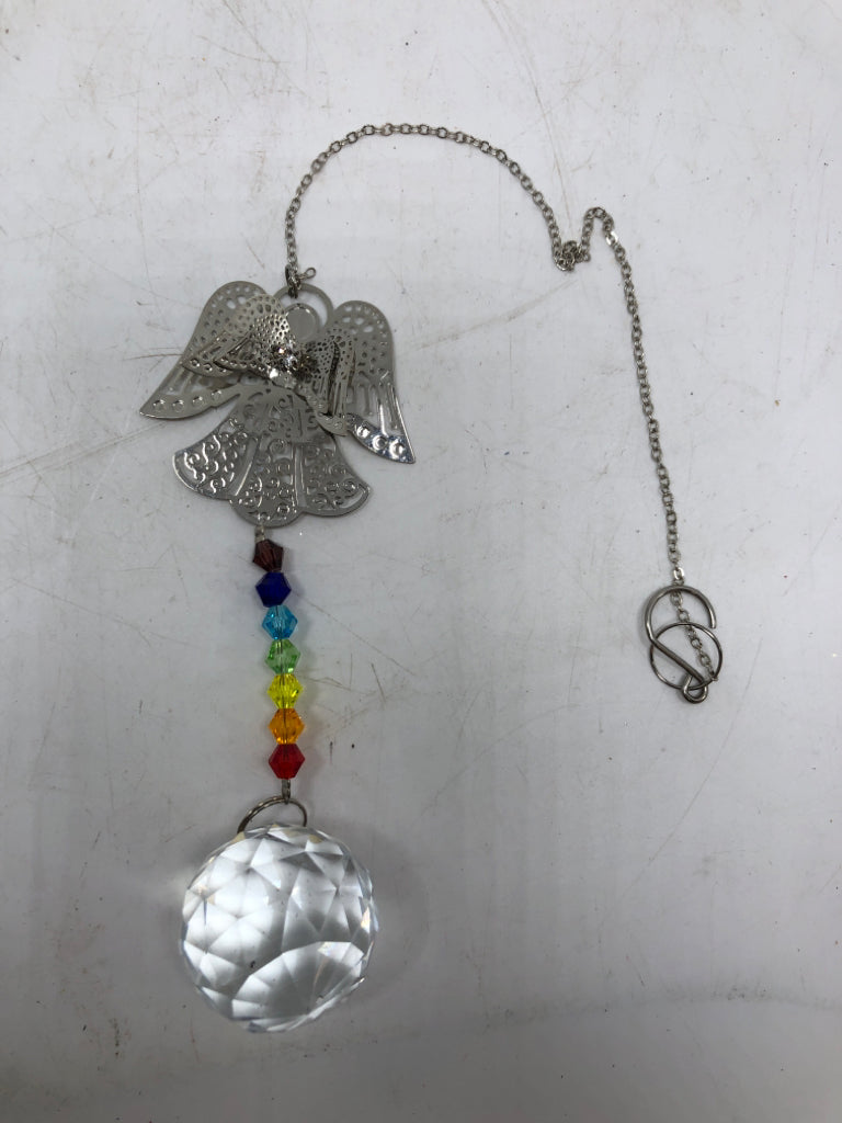 RAINBOW BEADED SUN CATCHER W/METAL ANGEL WALL HANGING.