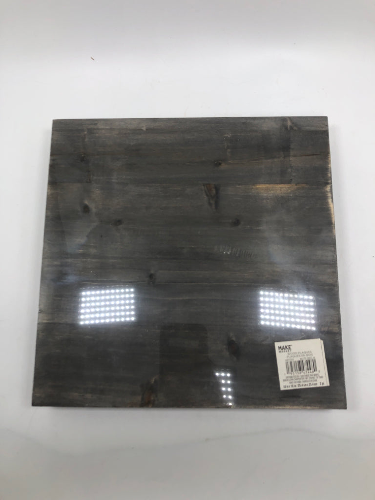 NIP GRAY WOOD CRAFT PLAQUES.