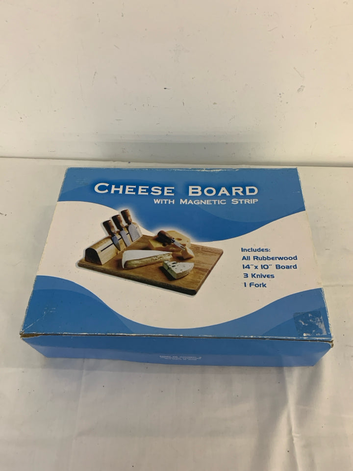 NIB CHEESE BOARD W MAGNETIC STRIP.