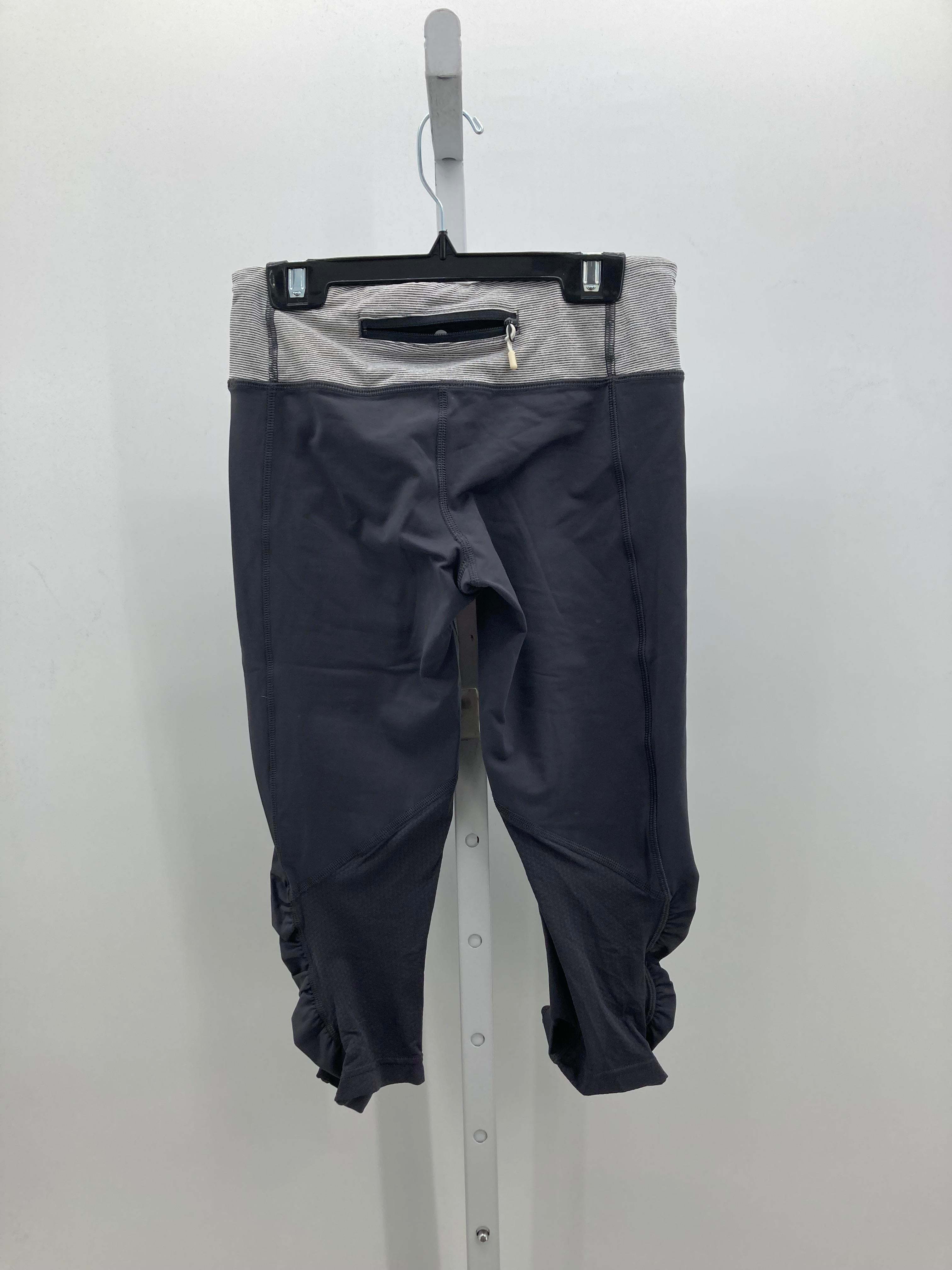Lululemon Size 4 Misses Capri Pants