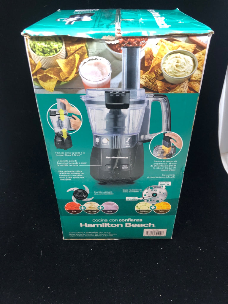 NIB FOOD PROCESSOR & BLENDER - HAMILTON BEACH.