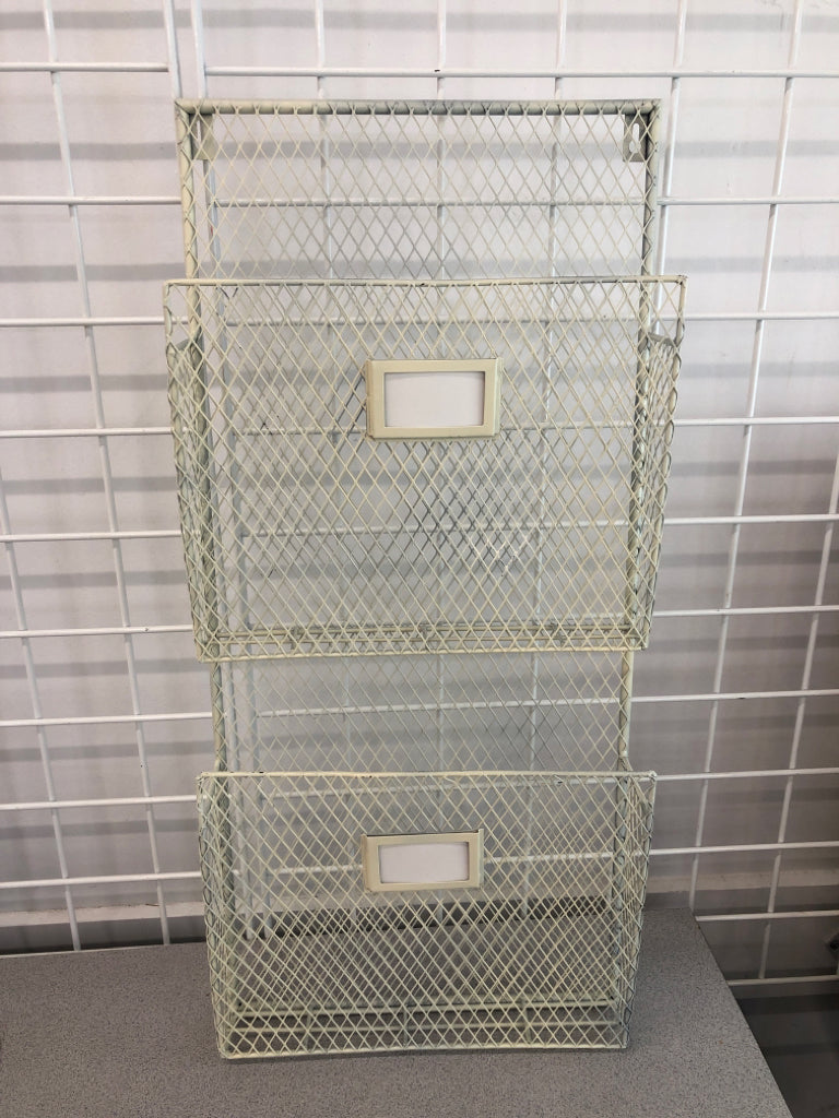 2-SLOT WHITE METAL WALL-ORGANIZER.