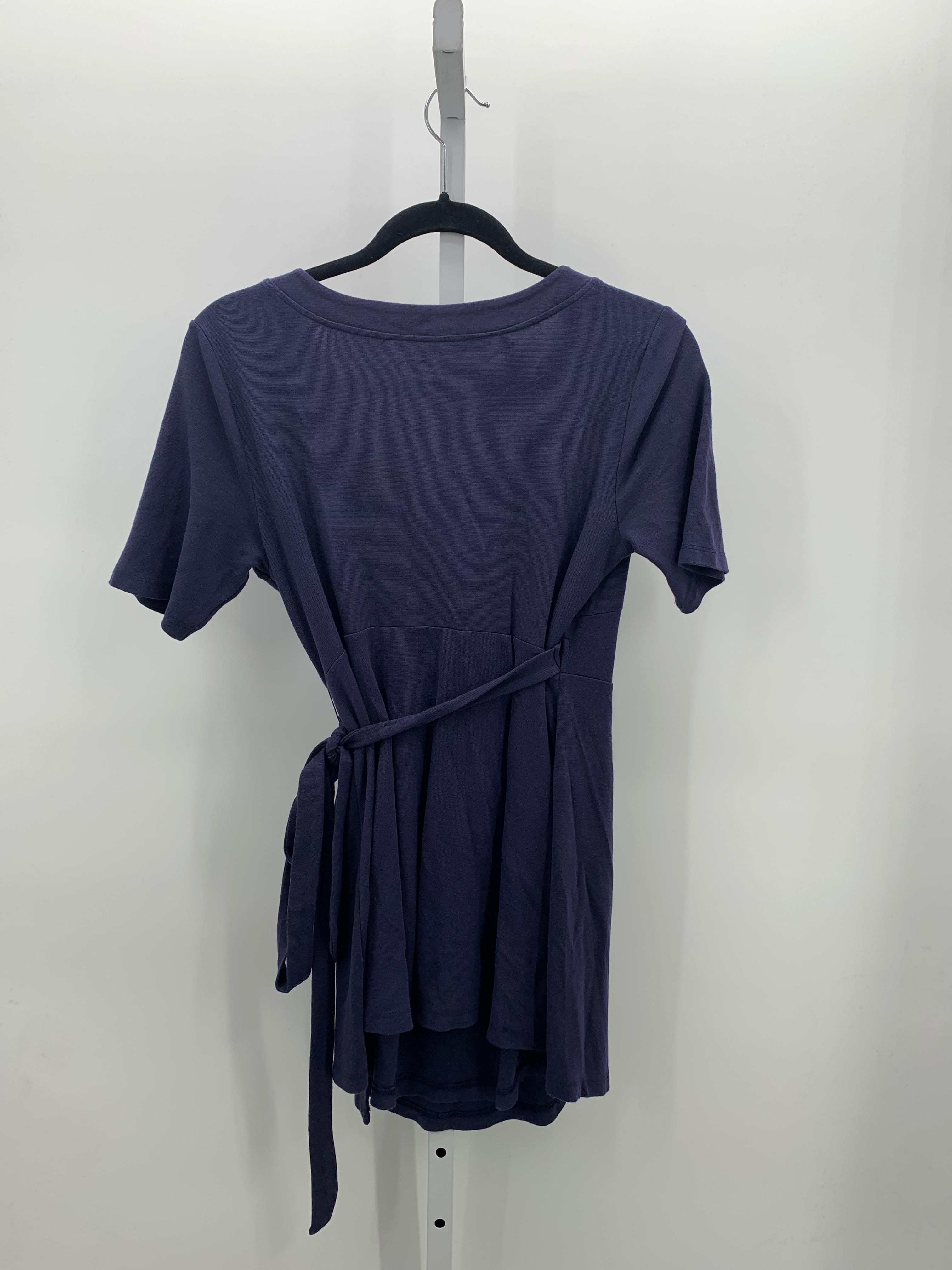 Gap Navy Size Medium Maternity Short Sleeve Shirt
