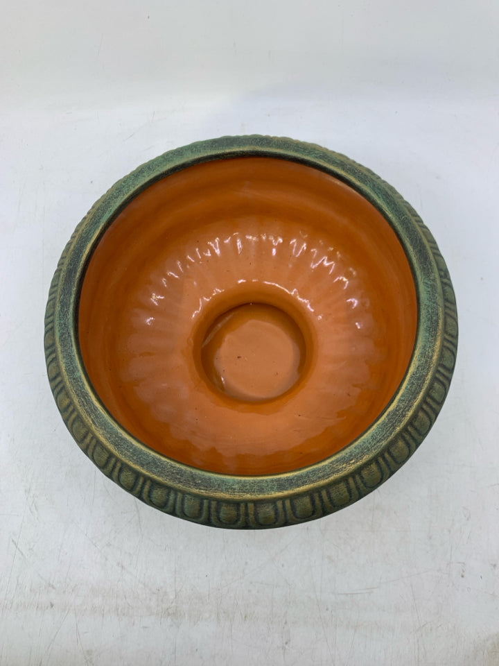 FOOTED GREEN/GOLD DETAILED TERA COTTA PLANTER.