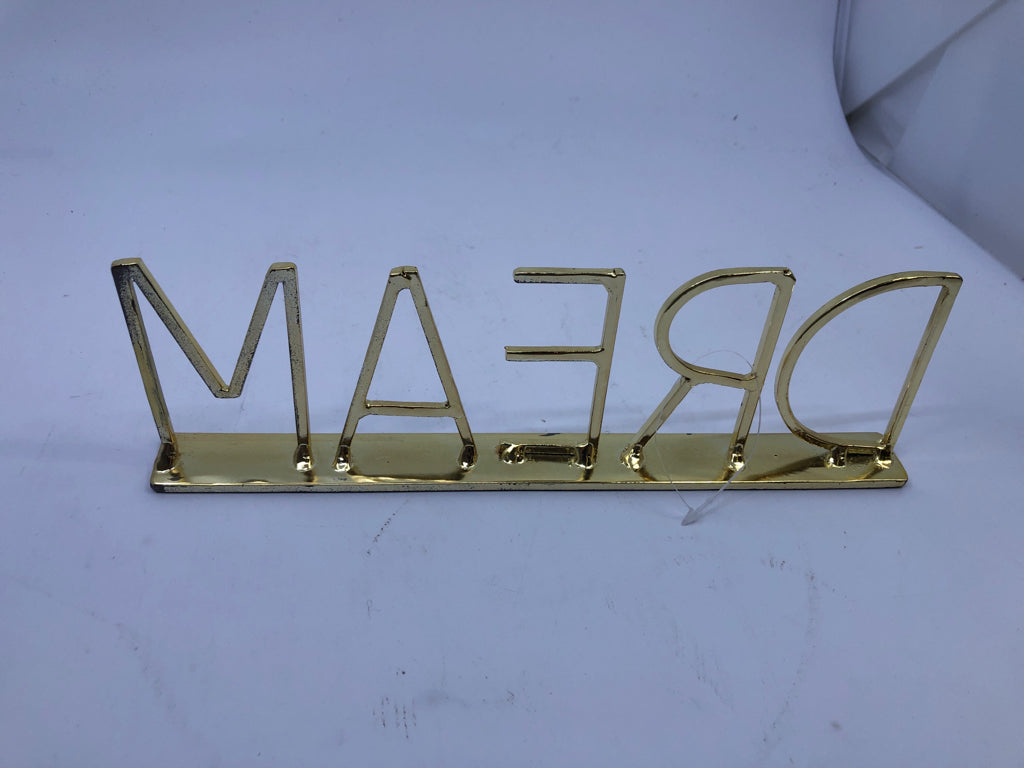 DREAM GOLD METAL DESK DECOR.
