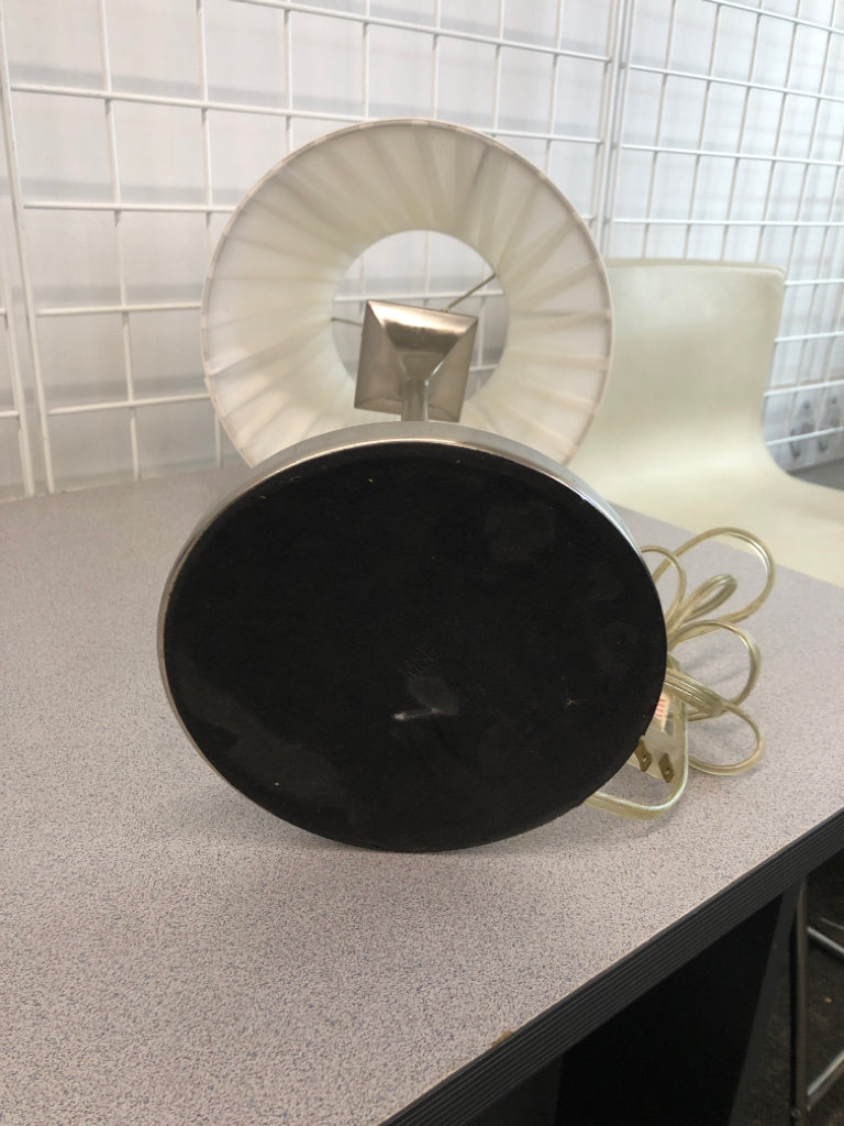 METAL LAMP W/PLEATED SHADE.