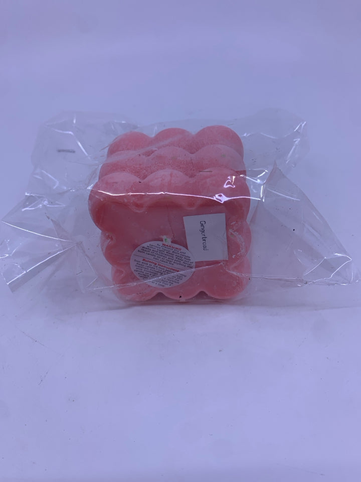 SOY WAX BUBBLE SQUARE CANDLE.