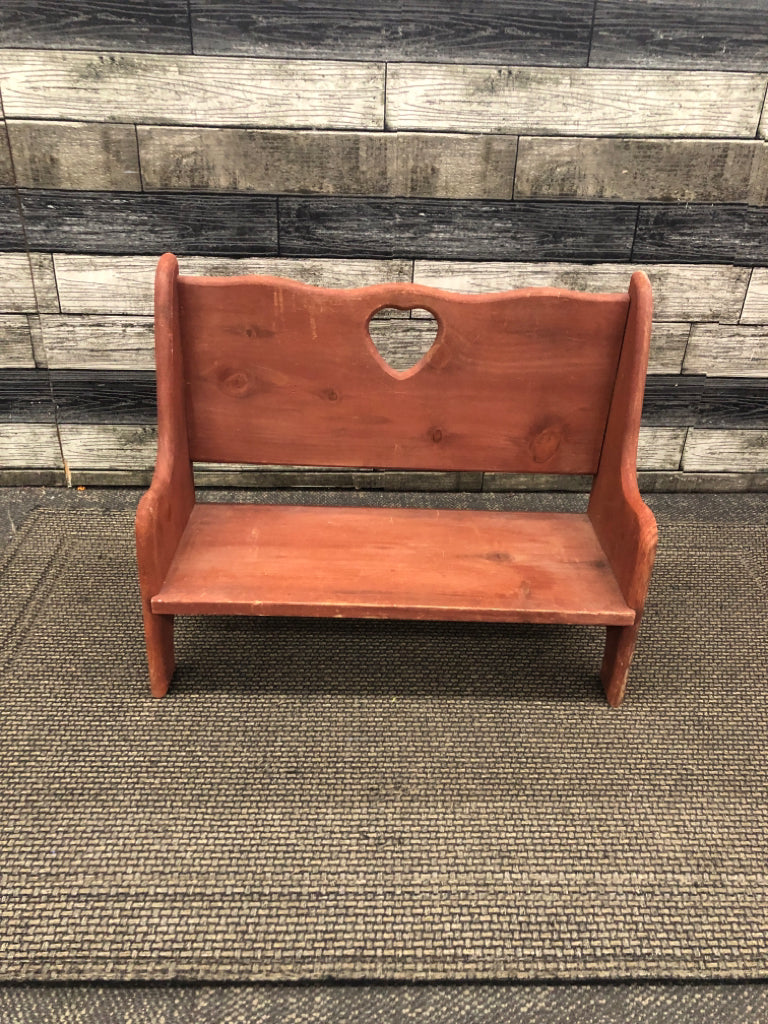 SMALL RED WOODEN DOLL BENCH SHELF.