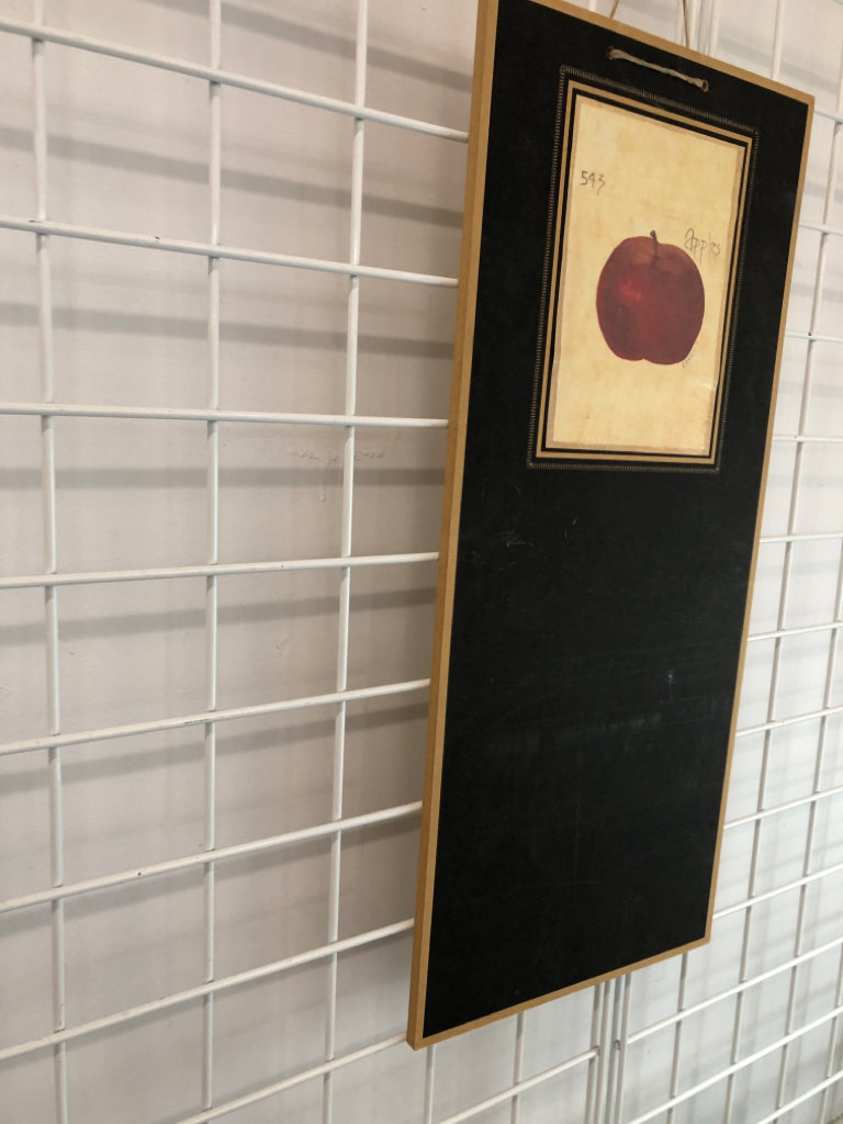 APPLES WALL HANGING.