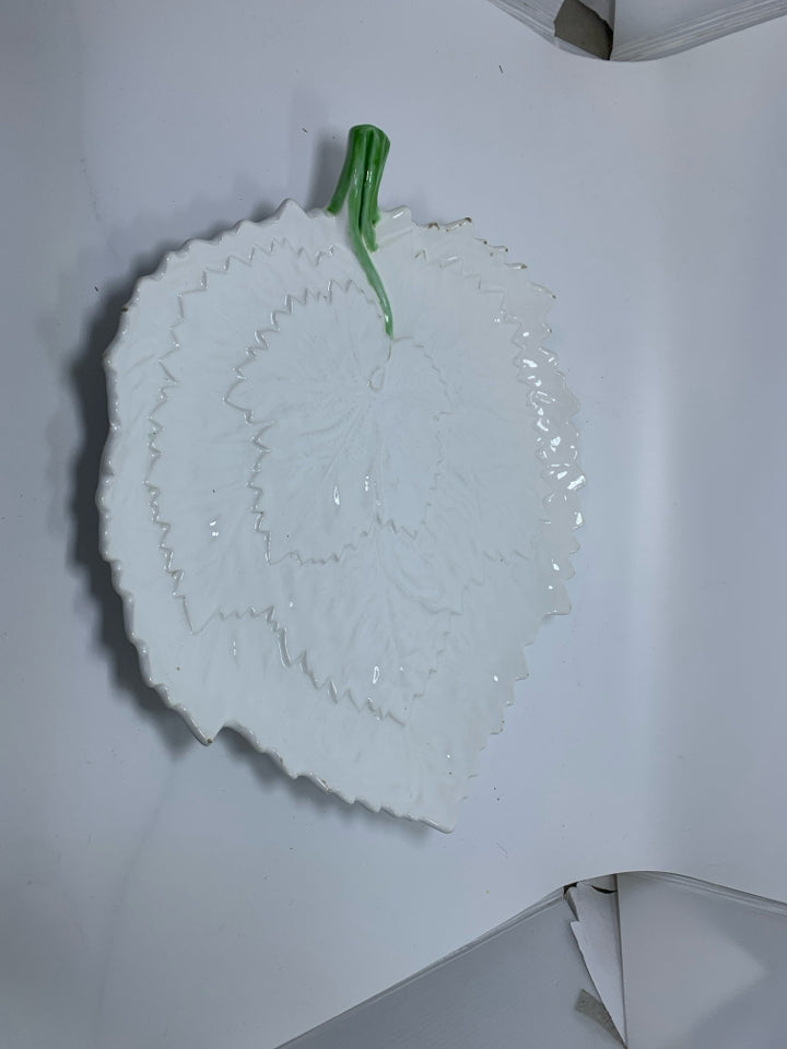 VTG TEXTURED LARGE LEAF PLATTER W/ GREEN STEM MADE IN ITALY.