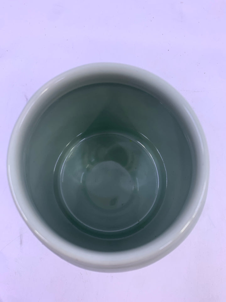 HAPPY AS A CLAM - PALE BLUE CANISTER.