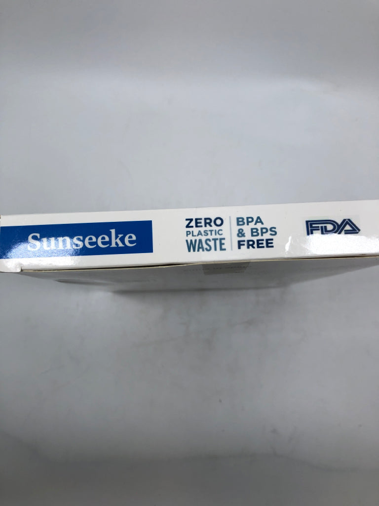 NIB TRAVEL SILICONE STRAWS.