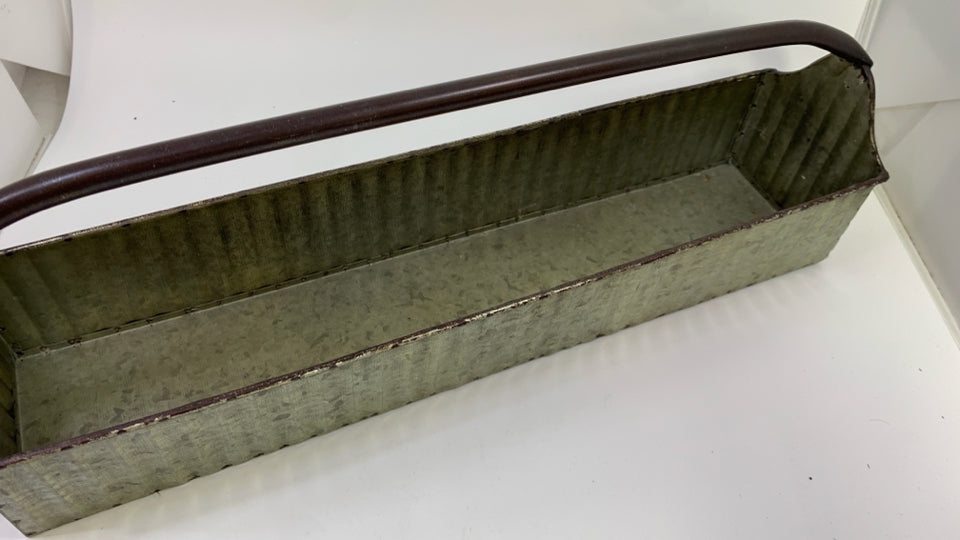 GALVANIZED METAL PLANTER BOX.