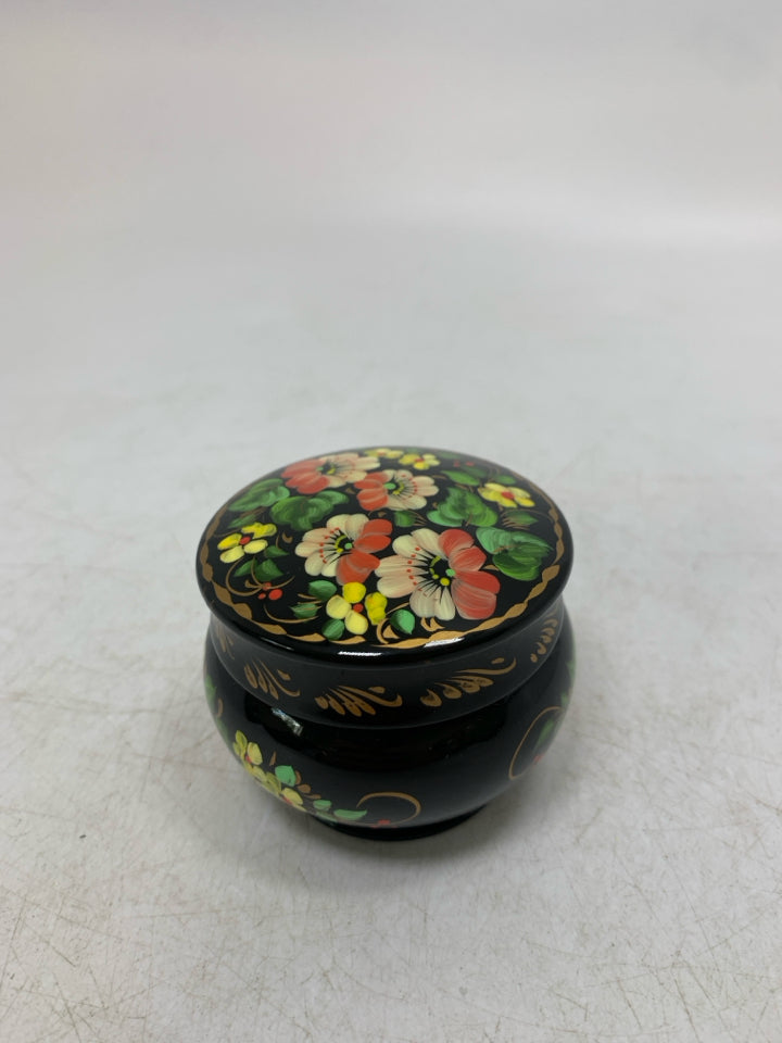 SMALL PAINTED FLOWERS TRINKET BOX MADE IN UKRAINE.