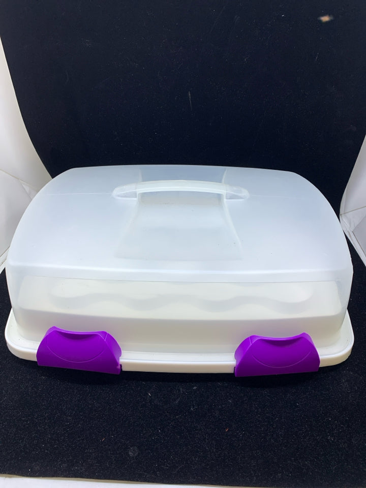 WILTON TRAVEL CUPCAKE CARRIER.