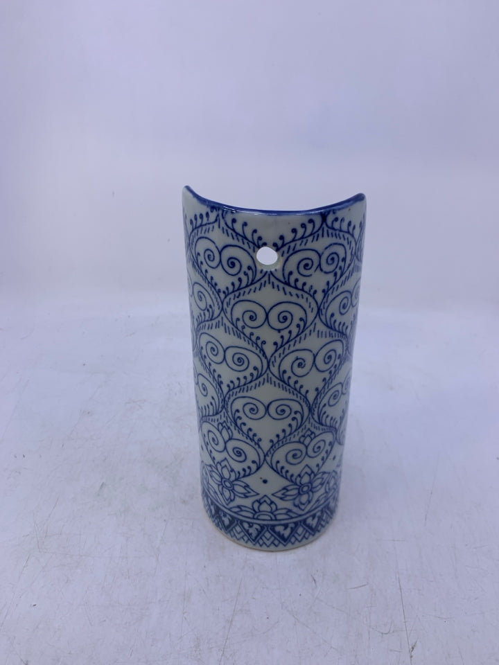 BLUE WHITE DESIGNS TAPERED CANDLE HOLDER.