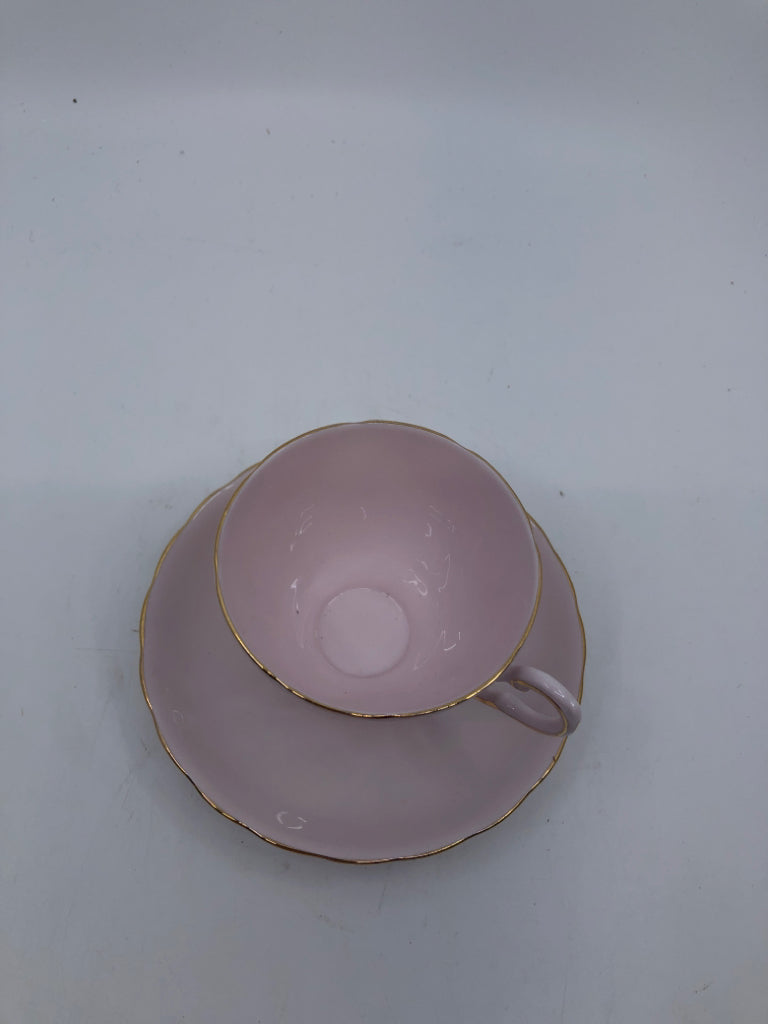 VTG LIGHT PINK TEACUP AND SAUCER.