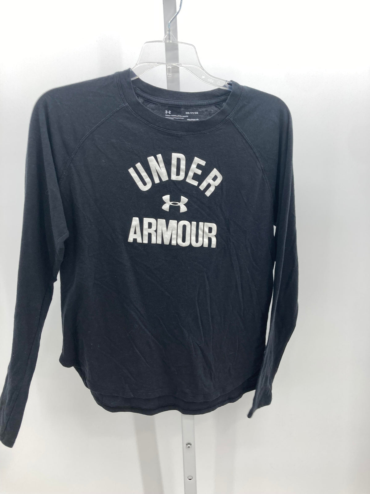 Under Armour Size Small Misses Long Sleeve Shirt