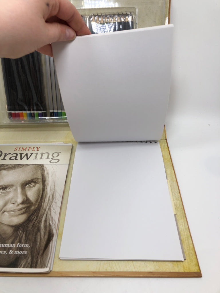 NIP ARTMAKER COMPLETE DRAWING KIT.