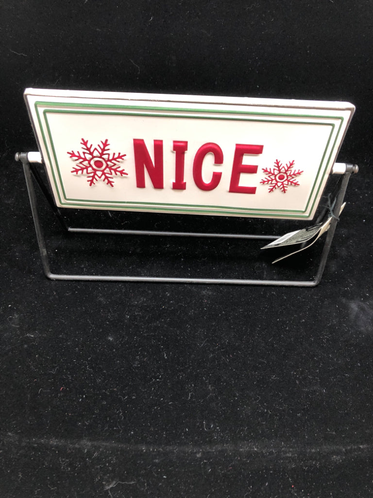 NAUGHTY/NICE METAL FLIP SIGN.