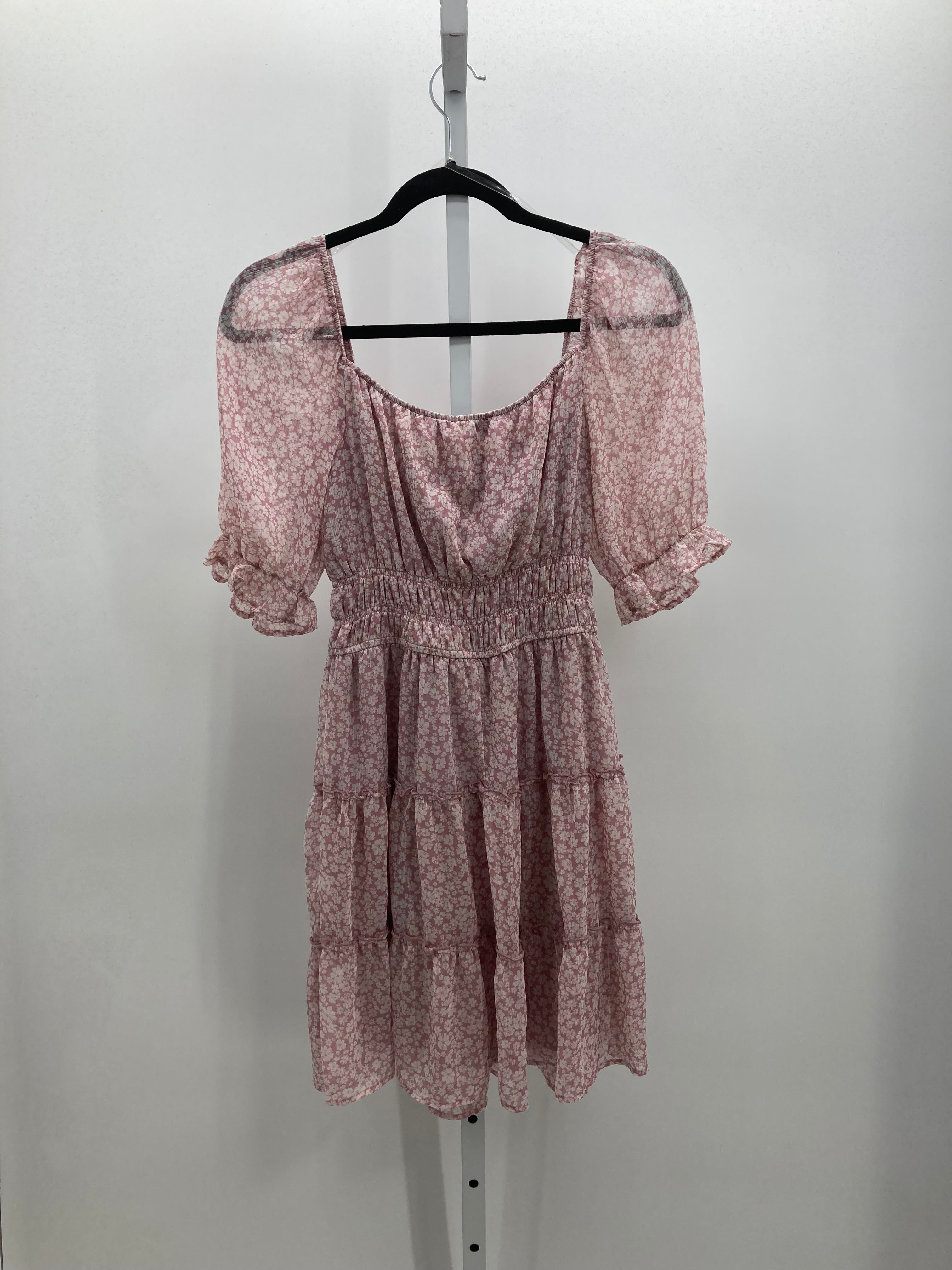 Trixxi Size Medium Juniors Short Sleeve Dress