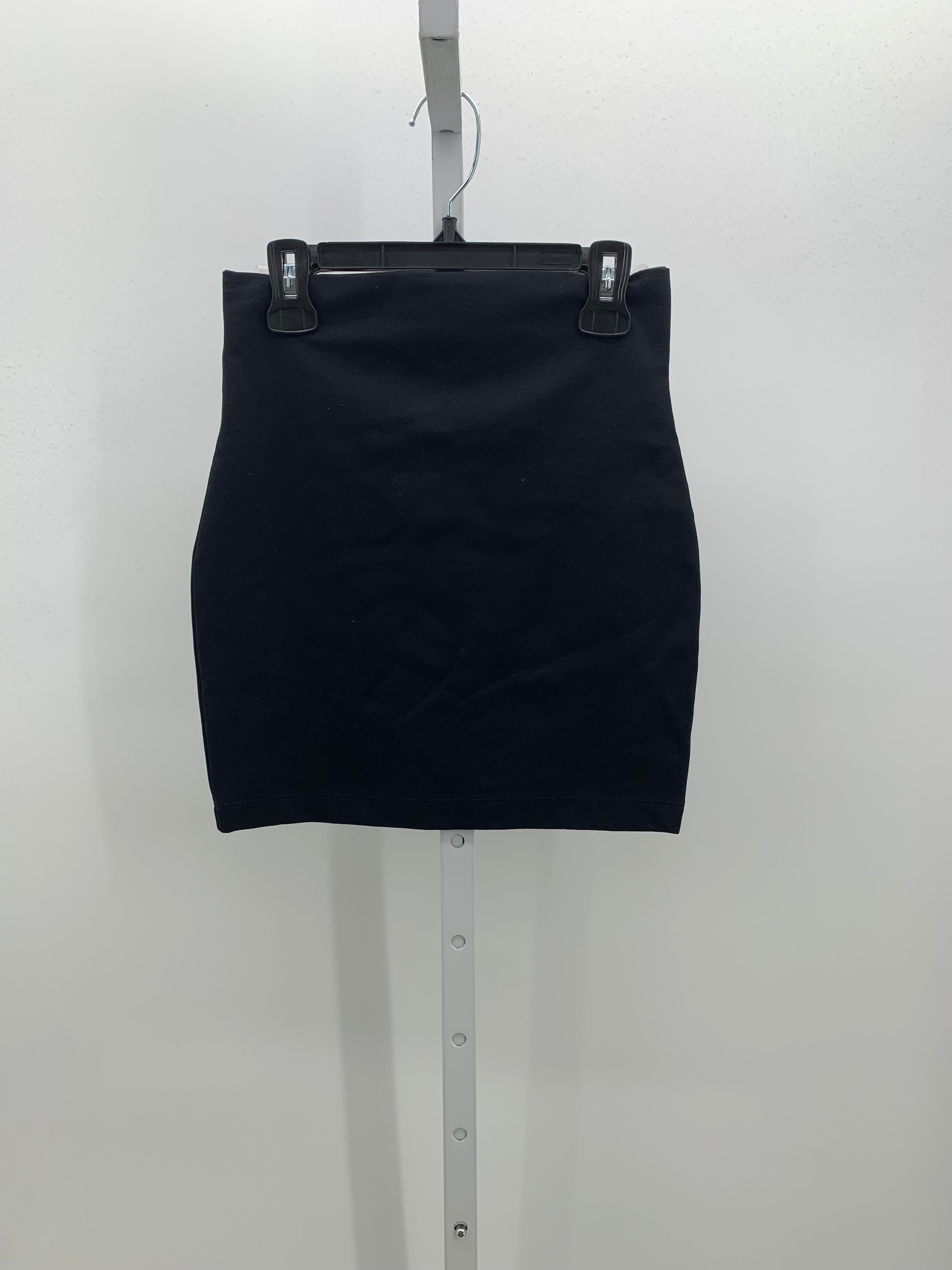 Size X Small Juniors Skirt