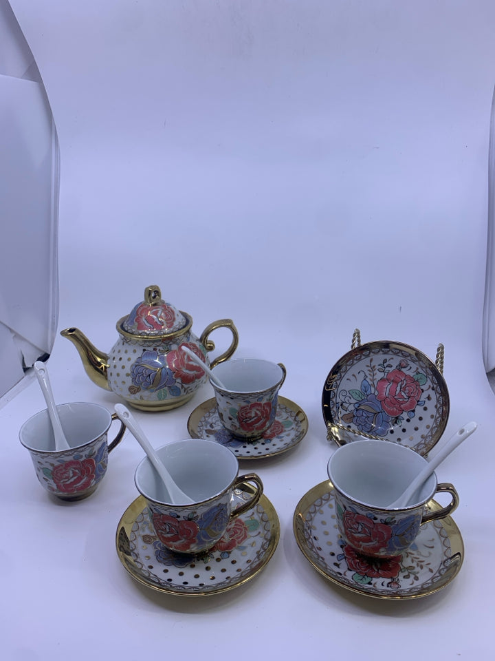 SVC FOR 4 TEA SET WHITE GOLD ACCENTS BLUE/PINK ROSES.