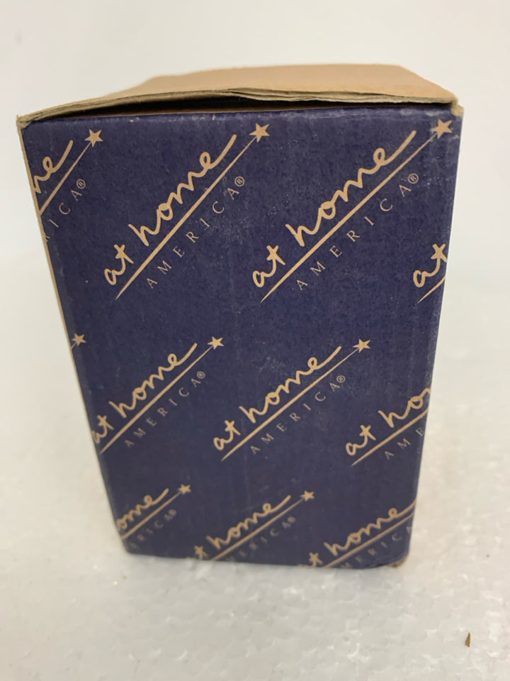 NIB TOASTED NUTMEG LONGABERGER PILLAR CANDLE HOLDER.