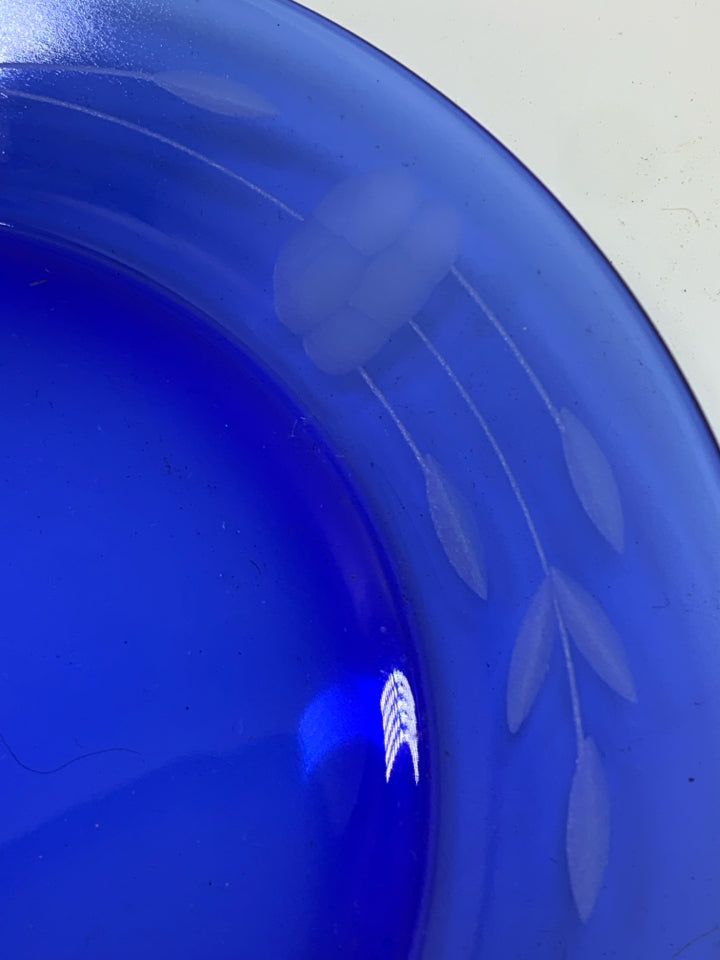 4 VTG PRINCESS HOUSE BLUE GLASS LUNCH PLATES W/EMBOSSED WHEAT.