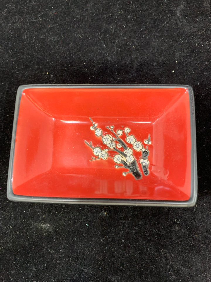 2 BLACK RED WHITE FLOWERS SAUCE DISHES.