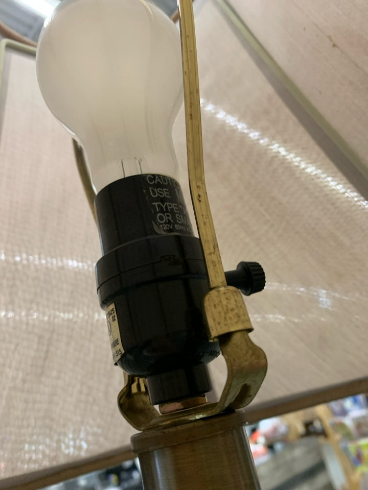 BRASS FLOOR LAMP W/ADJUSTABLE SWING LIGHT.