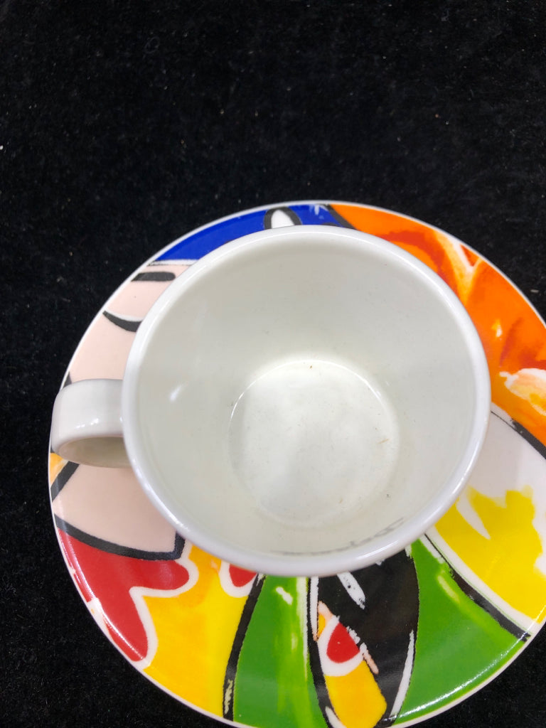 4 PC SVC 2 COLORFUL ESPRESSO MUGS W/ FACES.