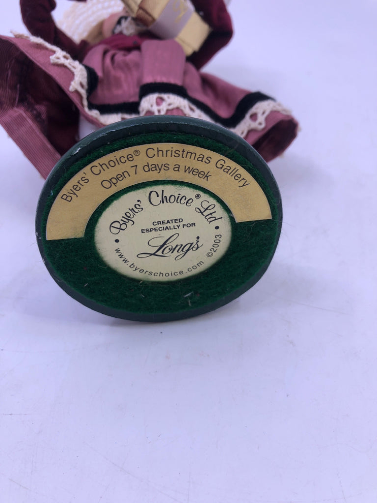 BYERS' CHOICE GIRL HOLDING GOLD PRESENT BOX W/ LACE HAT- 2003.