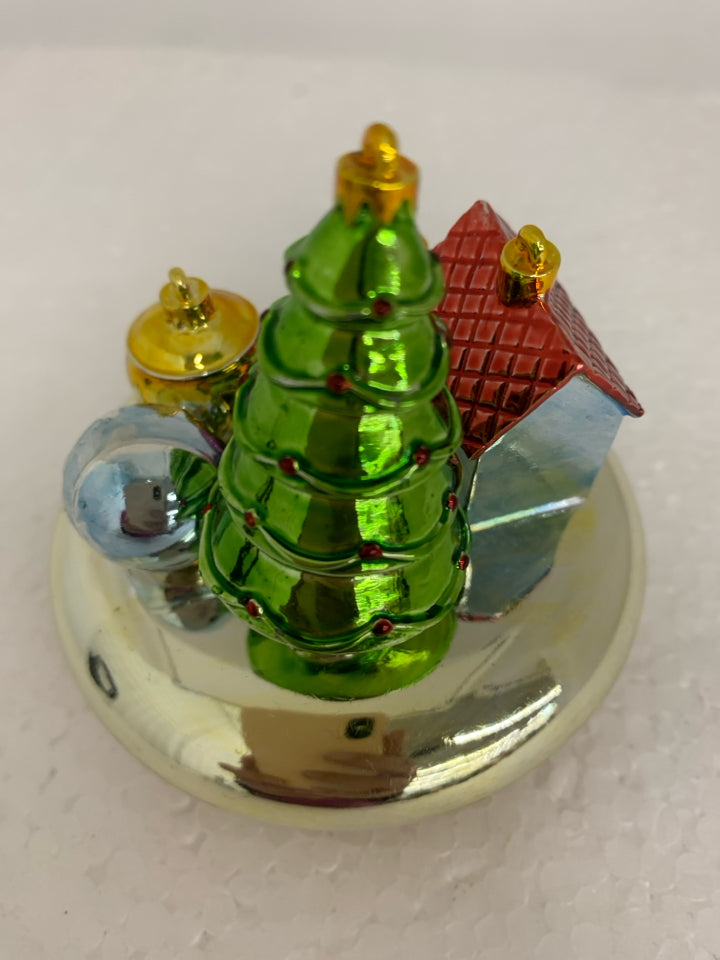 ORNAMENTS/TREE/HOUSE CANDLE TOPPER.