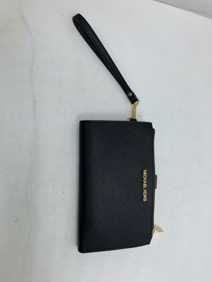 Michael Kors Jet Set Travel Double Zip Wristlet Wallet