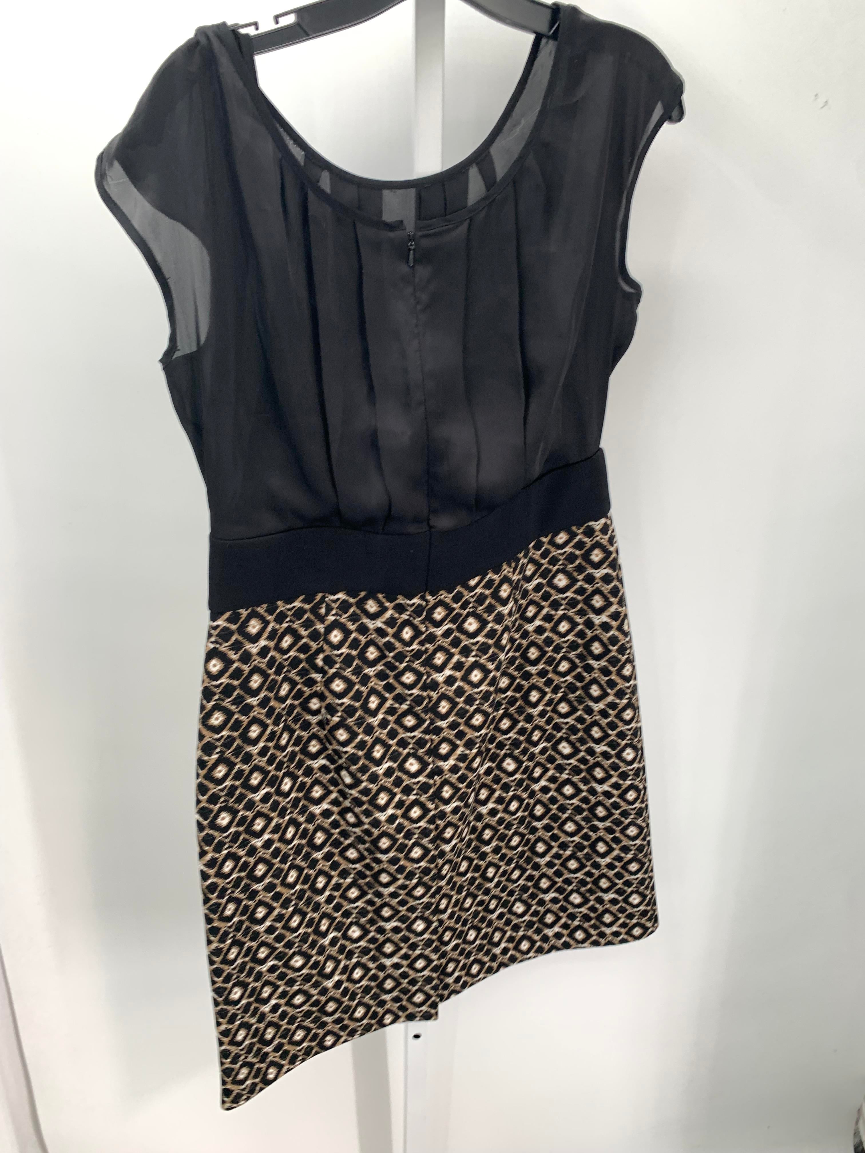 AGB Size 14 Misses Short Sleeve Dress
