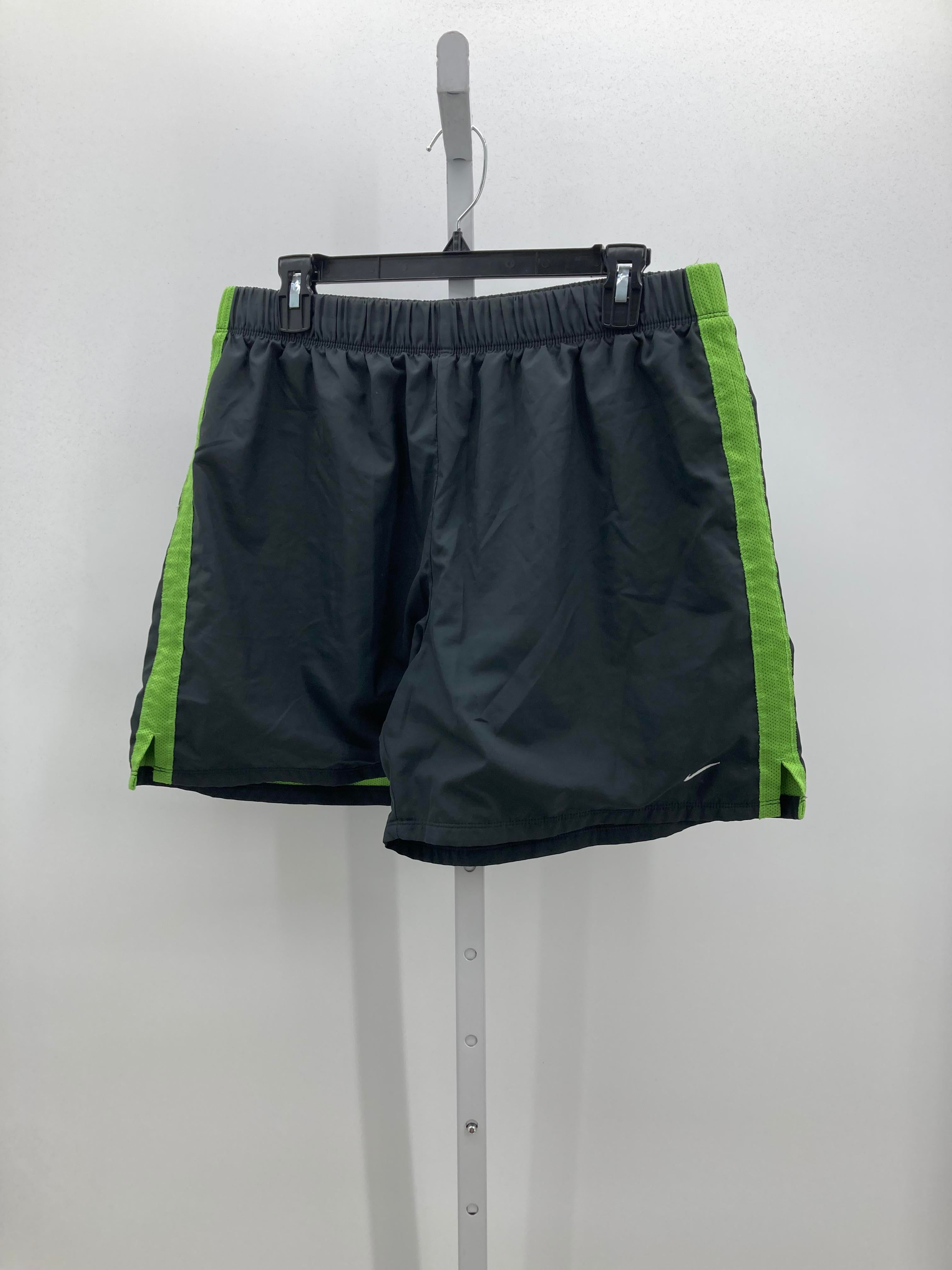 Nike Size Extra Large Misses Shorts