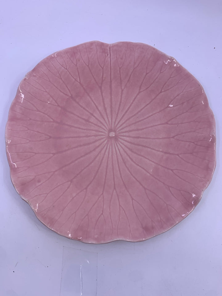 5 PINK FLOWER SHAPED PLATES.