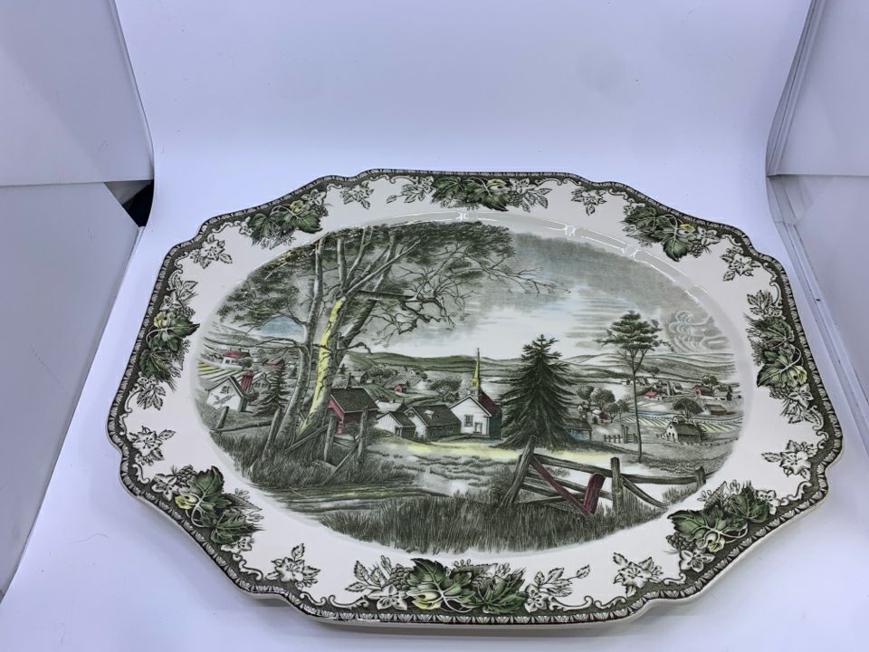 VTG LARGE SERVING PLATTER W/ TOWN SCENE.