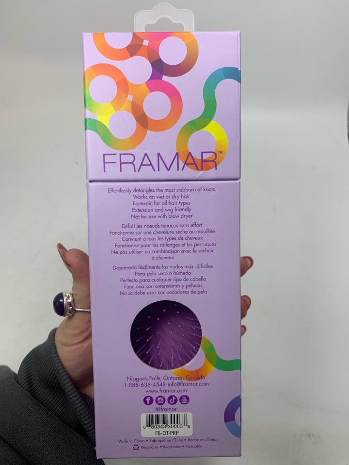 NIB FRAMAR DETANGLING BRUSH.