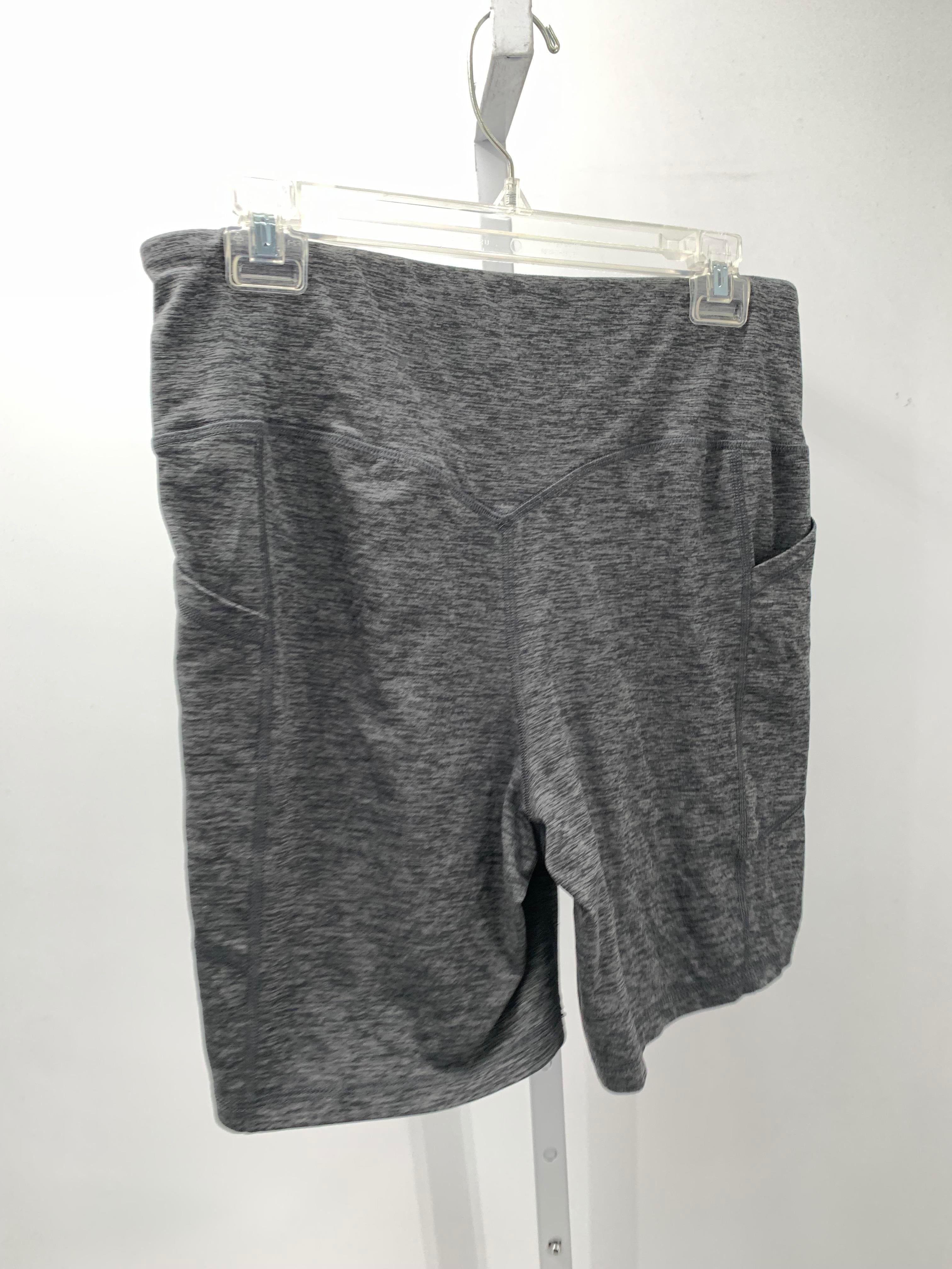 Avia Size Large Misses Shorts