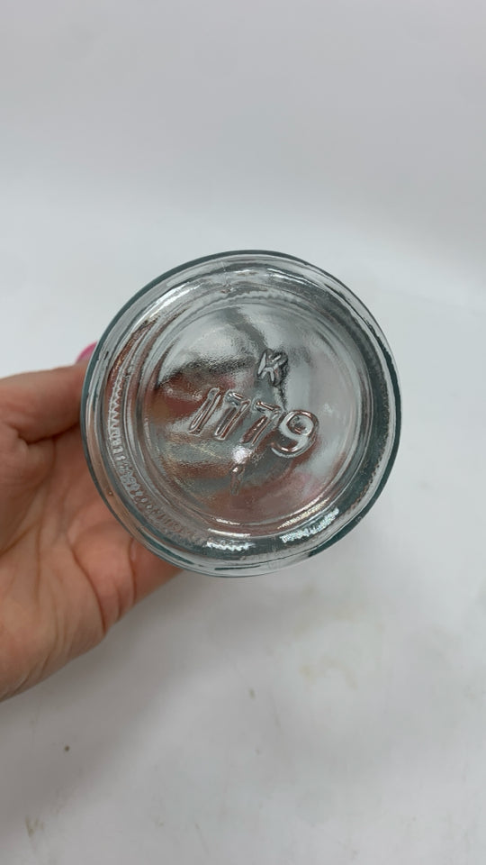 VTG CLEAR GLASS JAR W/FLIP LOCKING LID.