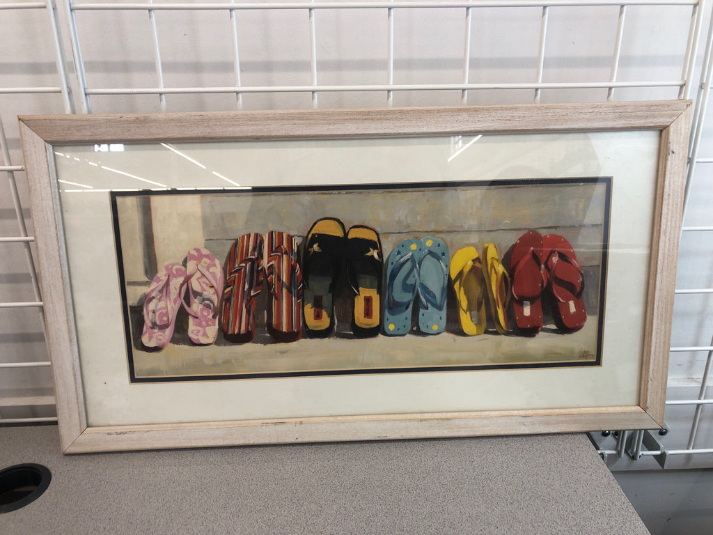 COLORFUL FLIP FLOP PRINT IN PINK DISTRESSED WOODEN FRAME.