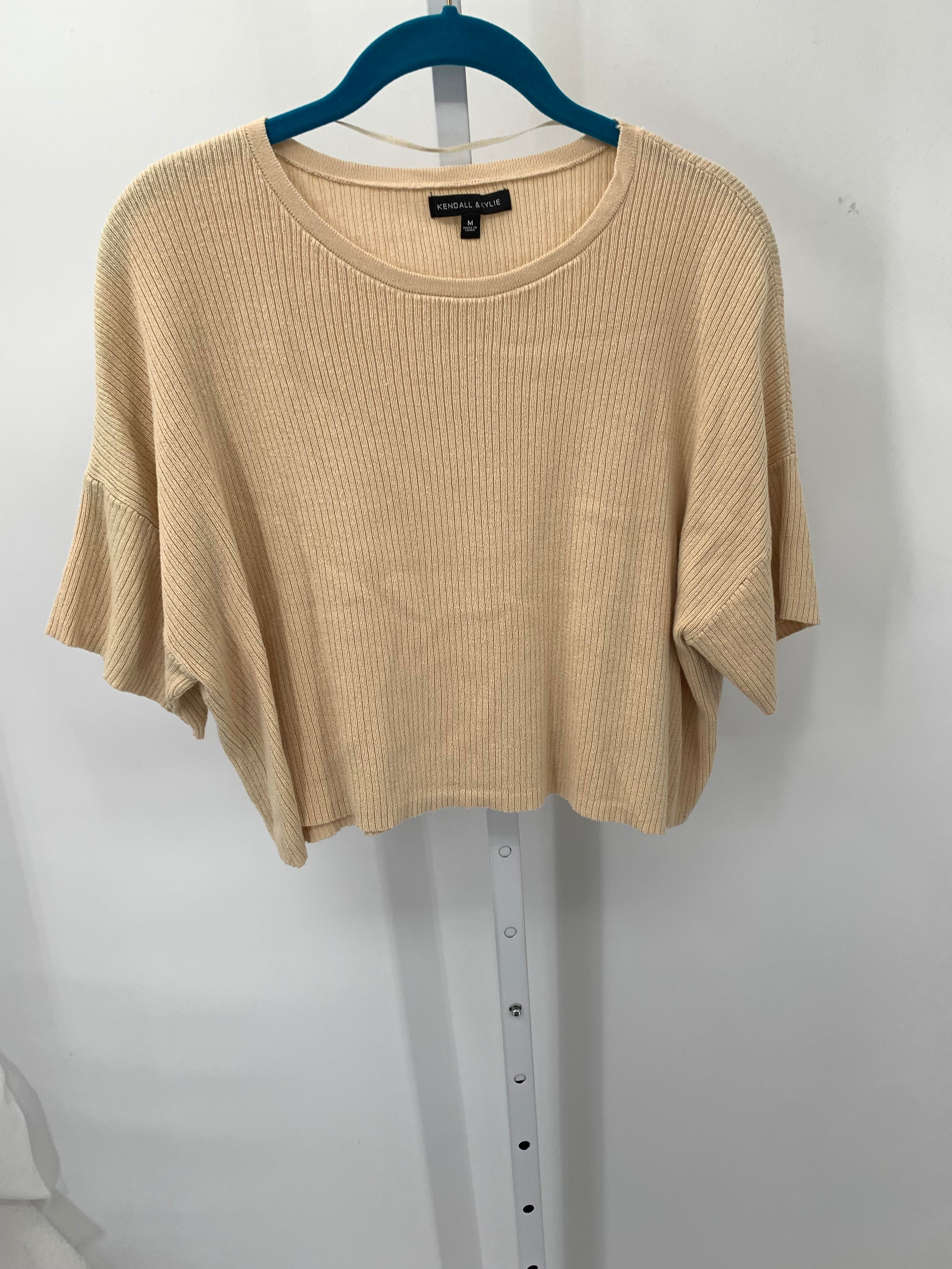 Kendall & Kylie Size Medium Juniors Short Sleeve Sweater