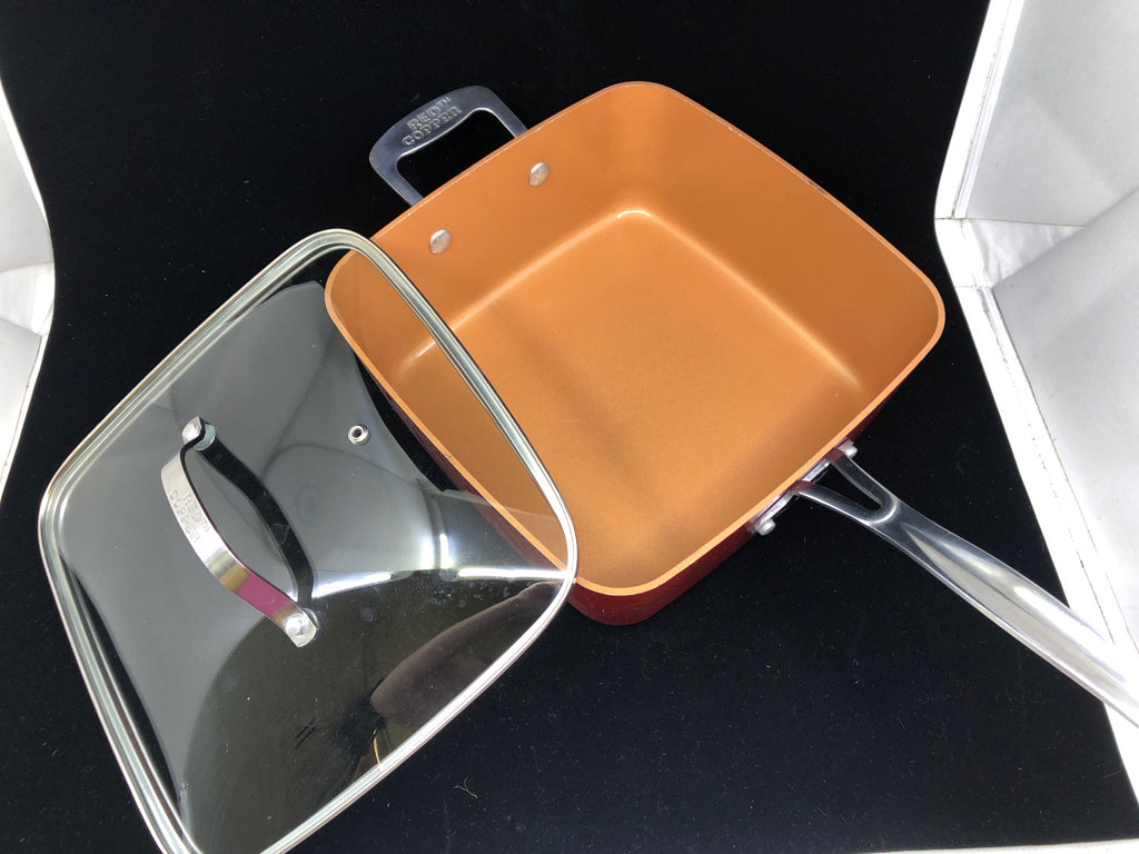 RED COPPER SQUARE PAN WITH LID.