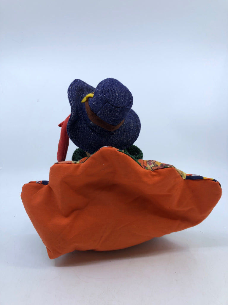 GREEN SACK FABRIC TURKEY.