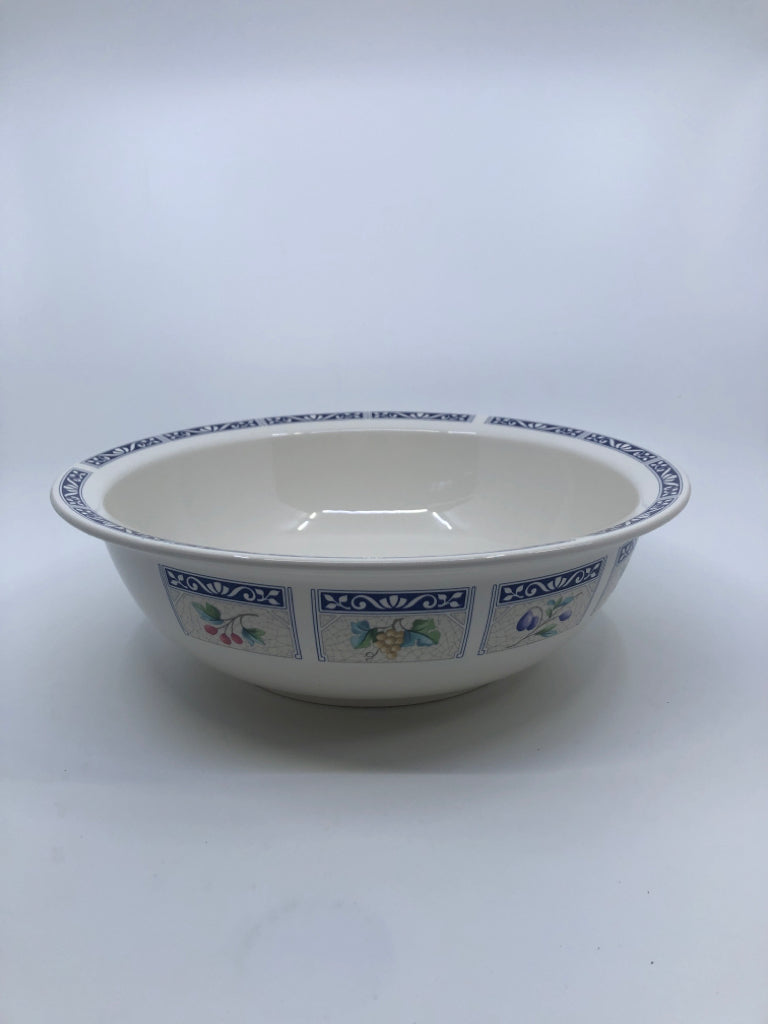 3 PC PFALTZGRAFF NESTING BOWL SET.