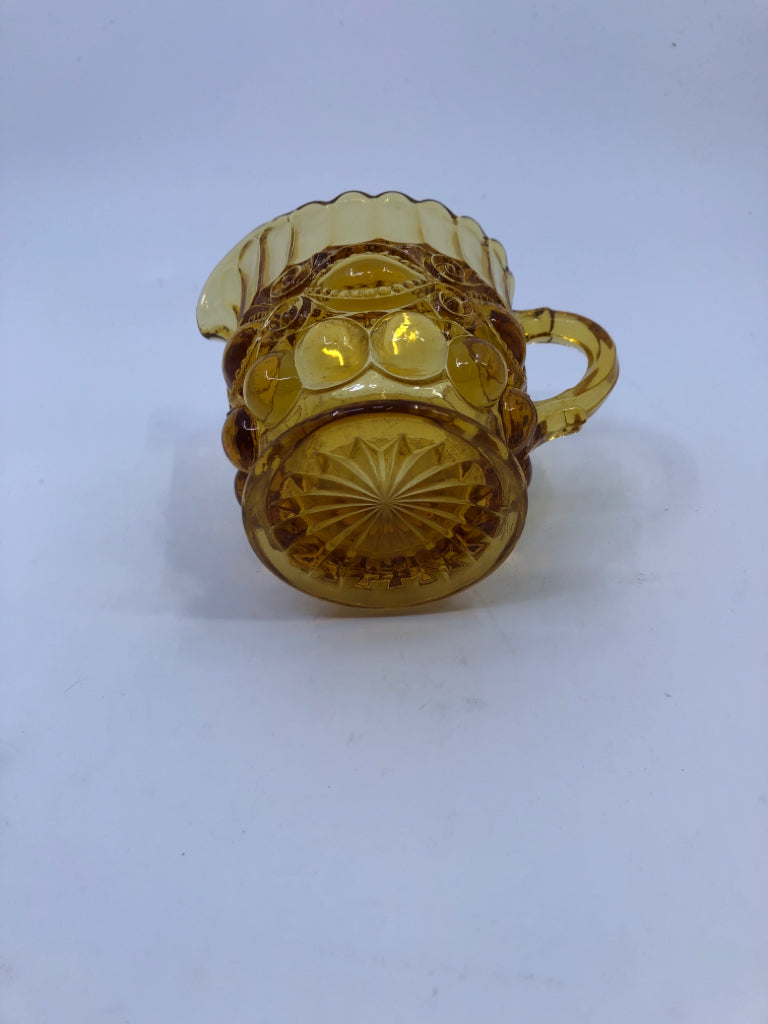 VTG AMBER GLASS CREAMER.