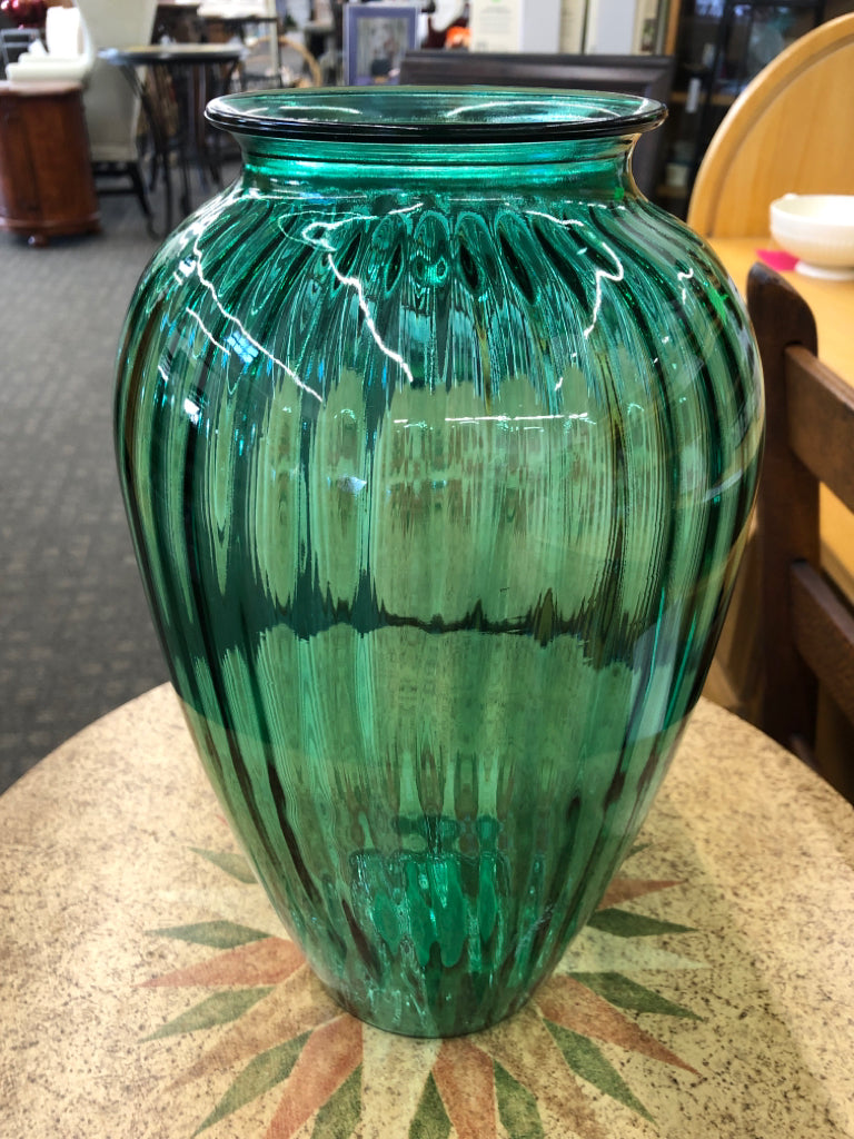 LARGE GREEN TINT RIBBED VASE.